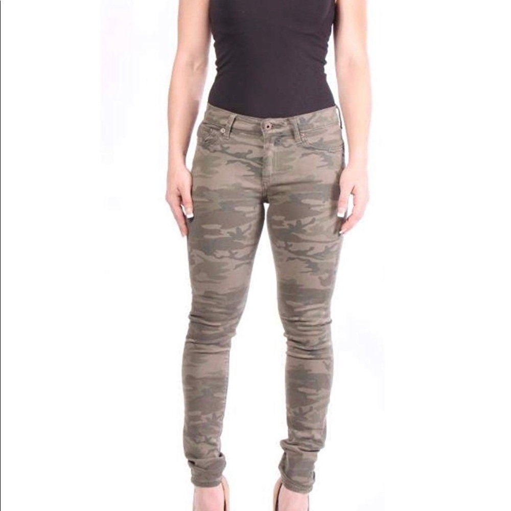 NWOT Lucky Brand Brooke Legging Jean